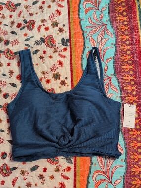NWT Traveler Ribbed Bikini Top in Deep Blue